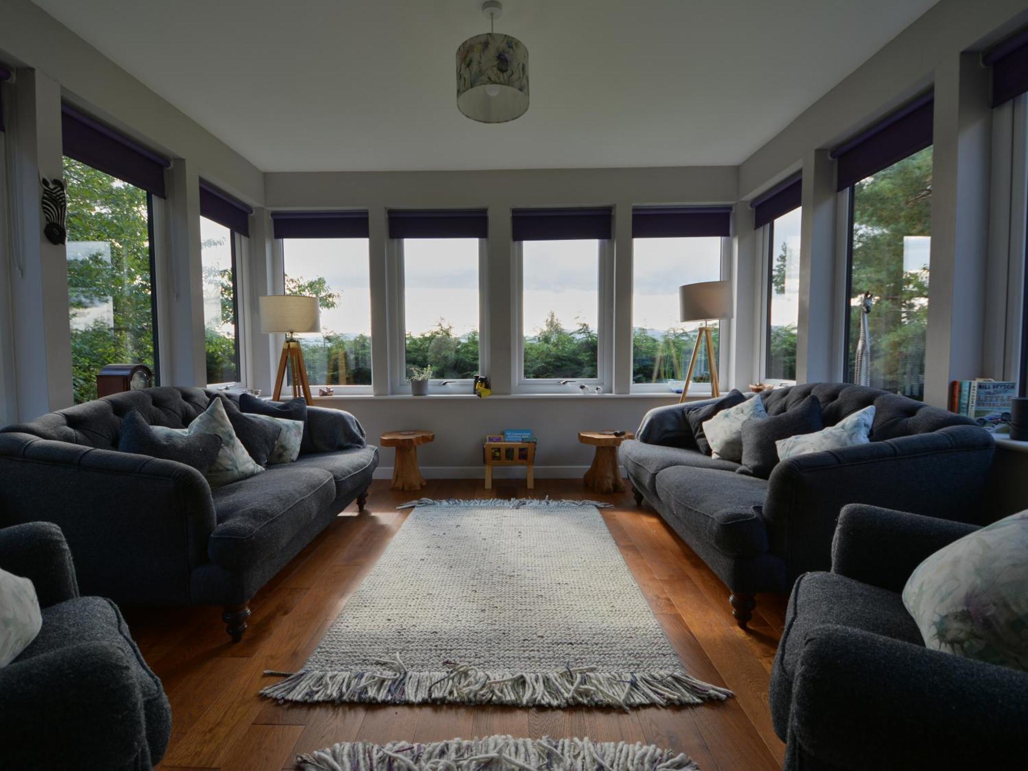 Amazing With Private Indoor Swim Pool And Hot Tub